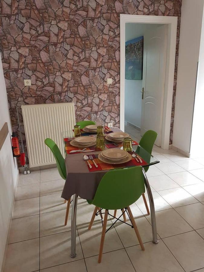 Queen Super Beauty Apartment Ioannina Bagian luar foto