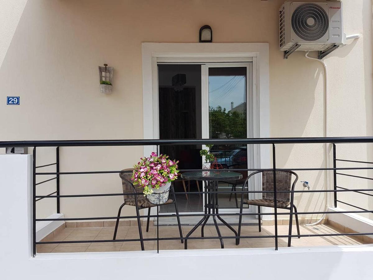 Queen Super Beauty Apartment Ioannina Bagian luar foto